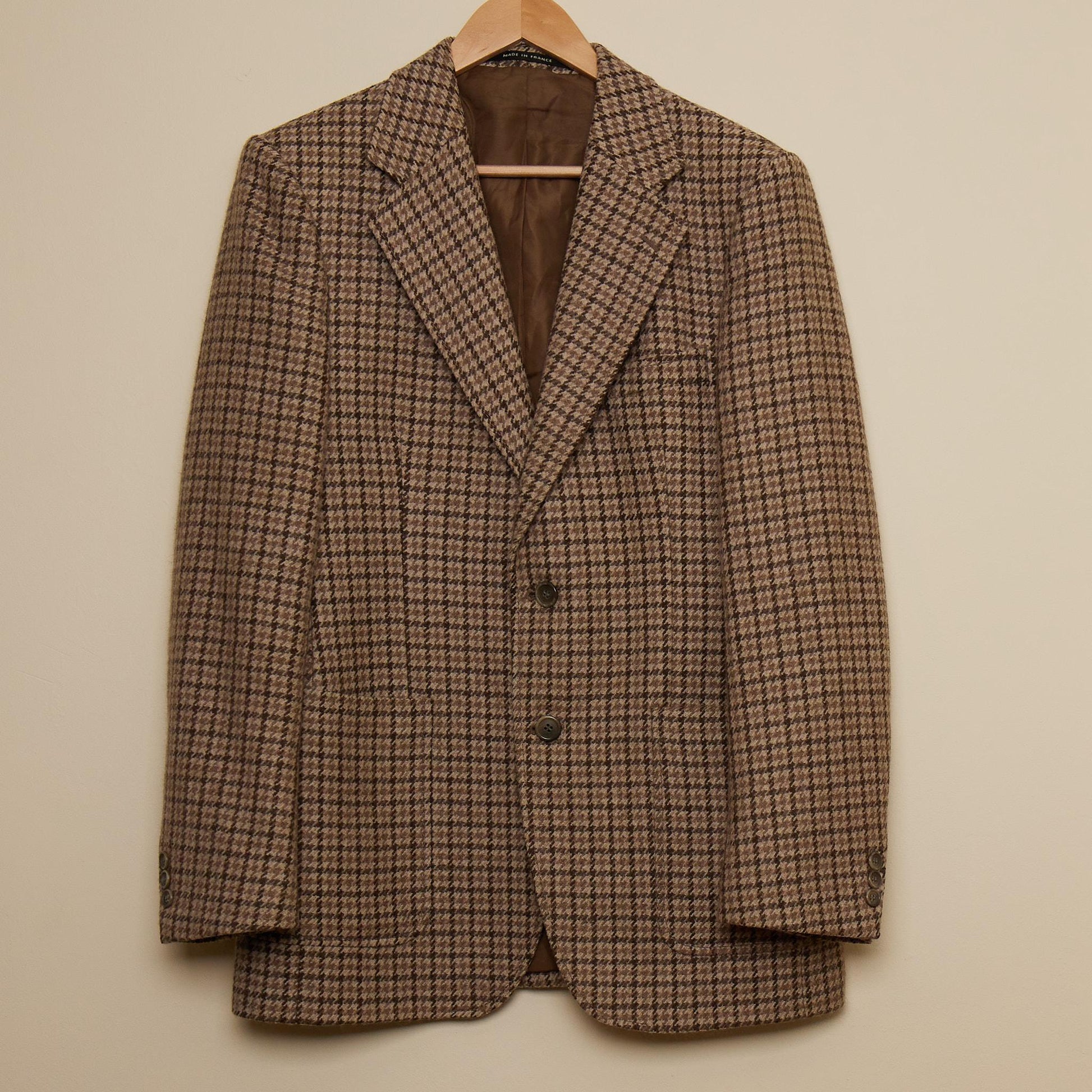 Heritage Elegance: Vintage LARGE Men's 100% Worsted Wool Brown Check Jacket – Timeless Classic in Grade A Condition