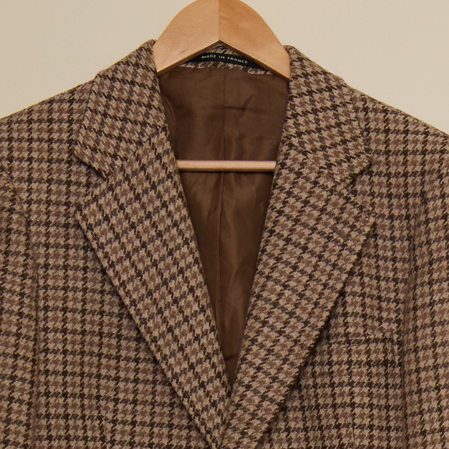 Heritage Elegance: Vintage LARGE Men's 100% Worsted Wool Brown Check Jacket – Timeless Classic in Grade A Condition